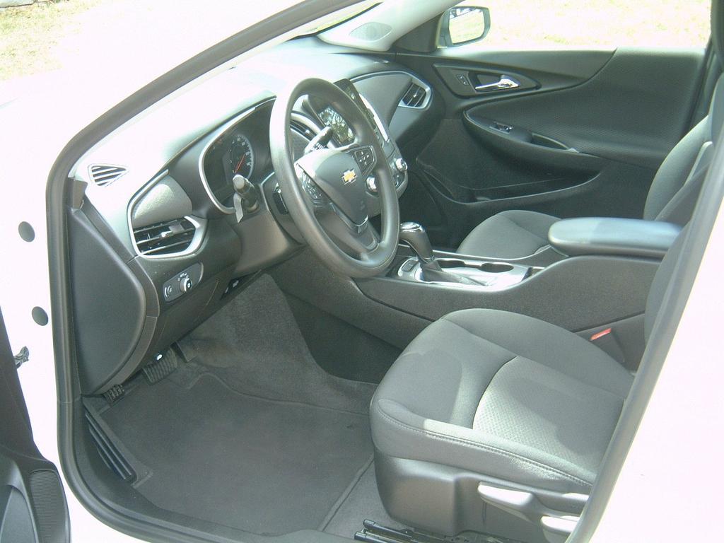 used 2020 Chevrolet Malibu car, priced at $13,500