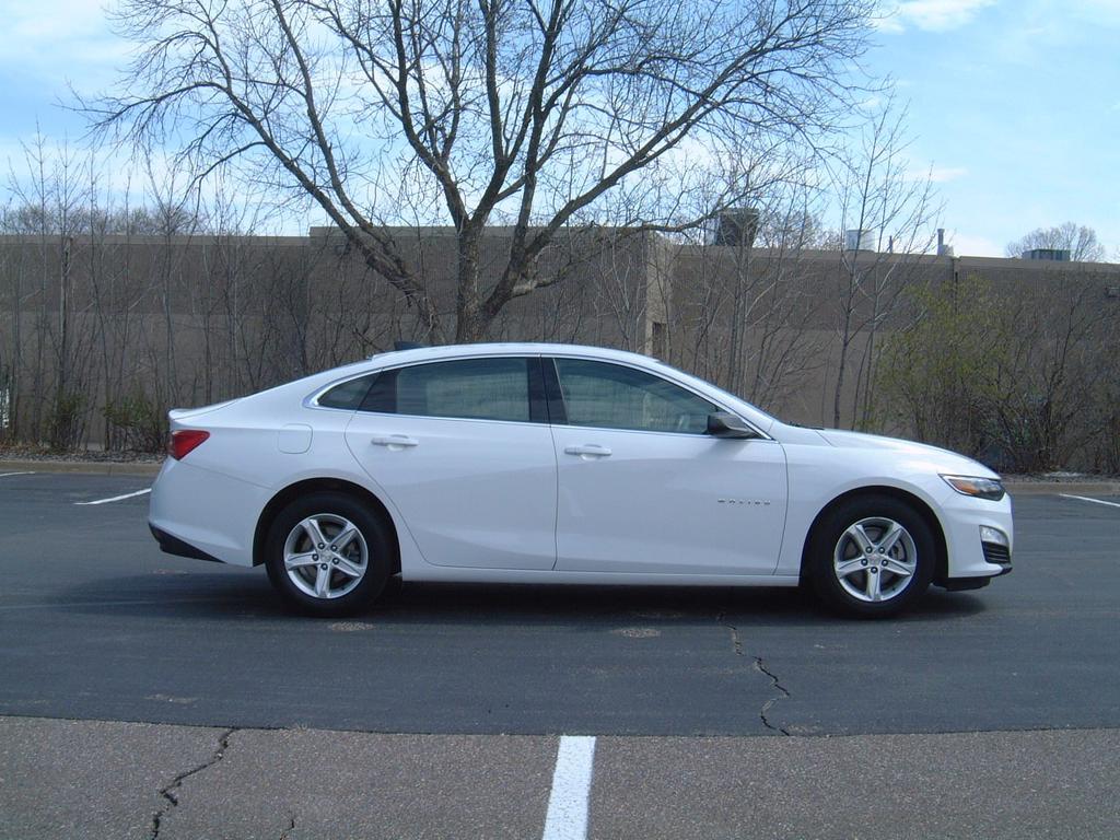 used 2020 Chevrolet Malibu car, priced at $13,500