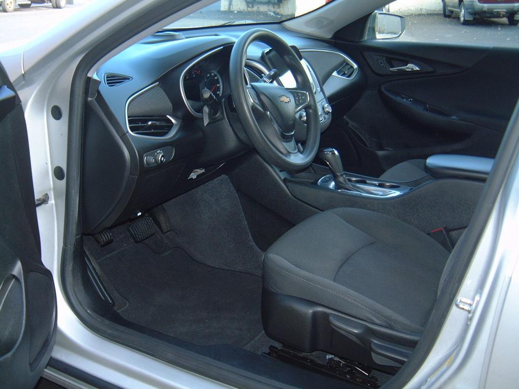 used 2020 Chevrolet Malibu car, priced at $13,500