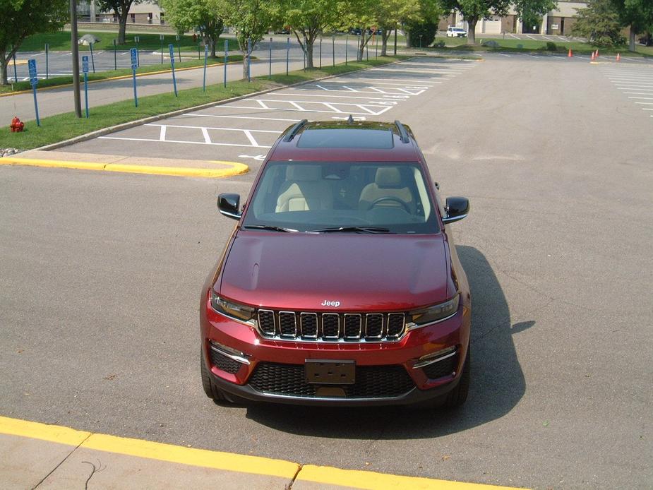 used 2022 Jeep Grand Cherokee car, priced at $42,788