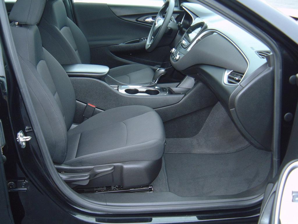 used 2020 Chevrolet Malibu car, priced at $13,500