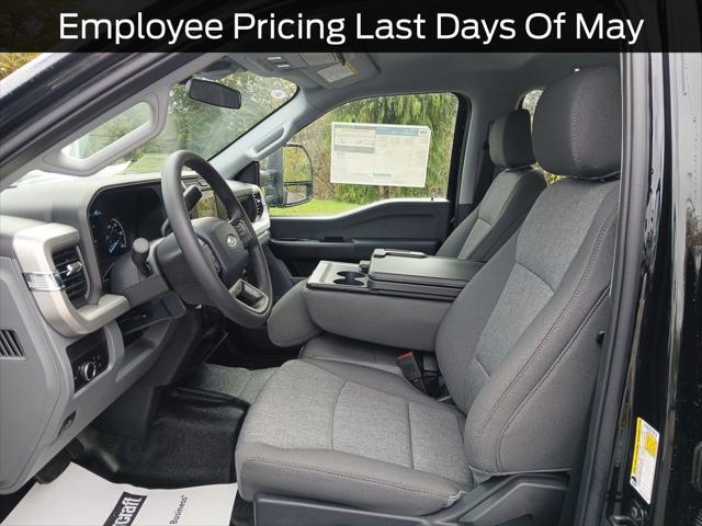 new 2025 Ford F-350 car, priced at $67,677