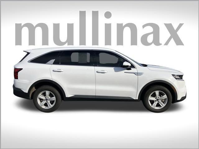 used 2021 Kia Sorento car, priced at $21,323