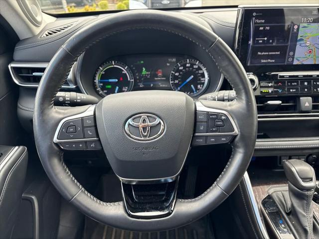 used 2021 Toyota Highlander Hybrid car, priced at $40,723