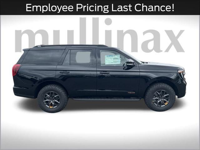 new 2025 Ford Expedition car, priced at $82,415
