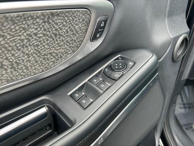new 2025 Ford Expedition car, priced at $82,415