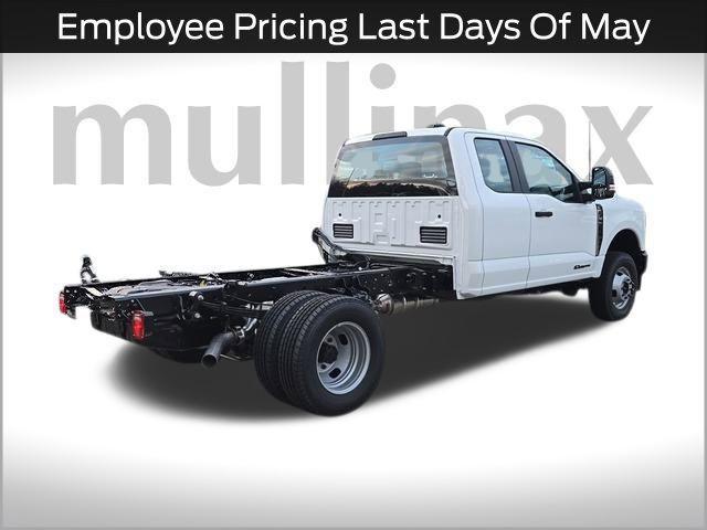 new 2024 Ford F-350 car, priced at $66,205