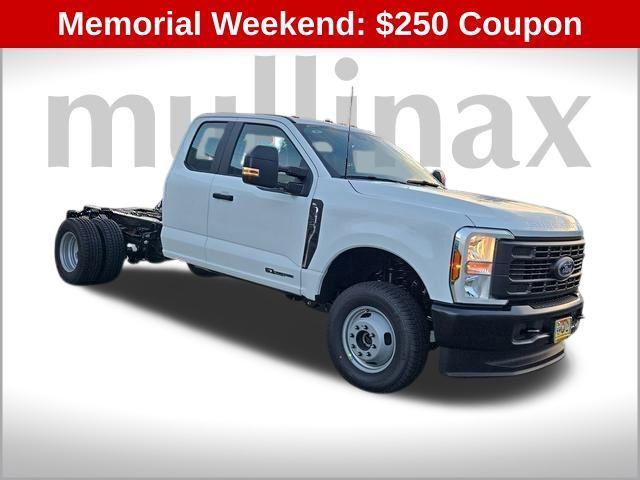 new 2024 Ford F-350 car, priced at $66,205