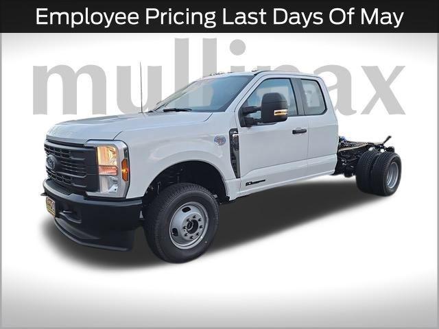 new 2024 Ford F-350 car, priced at $66,205