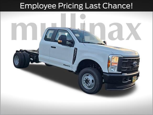 new 2024 Ford F-350 car, priced at $66,205