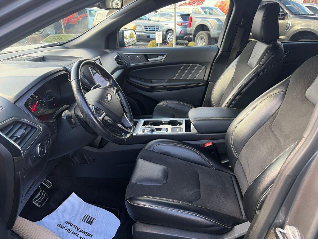 used 2022 Ford Edge car, priced at $28,823