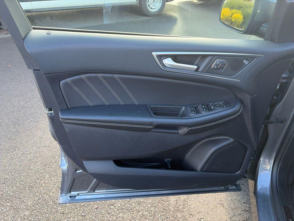 used 2022 Ford Edge car, priced at $28,823