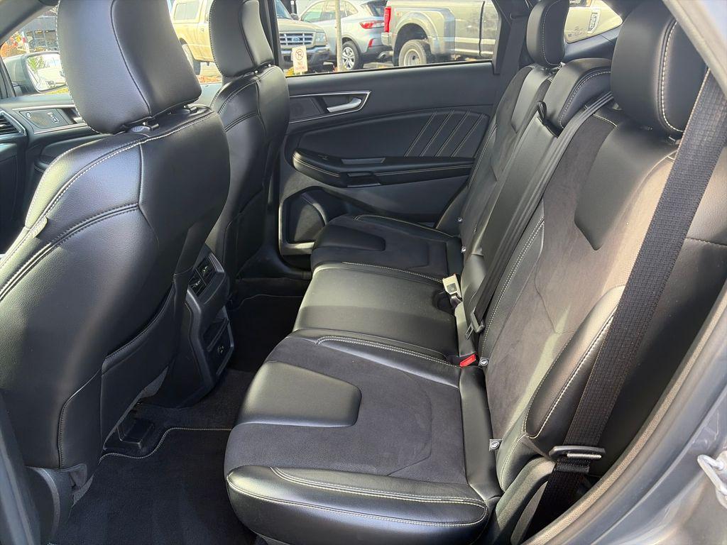 used 2022 Ford Edge car, priced at $28,823