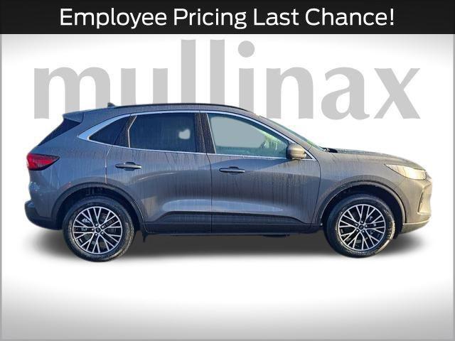 new 2025 Ford Escape PHEV car, priced at $37,440