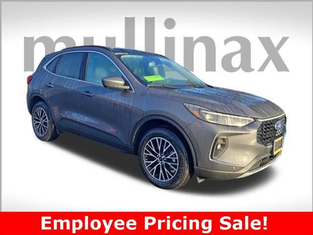 new 2025 Ford Escape car, priced at $38,190