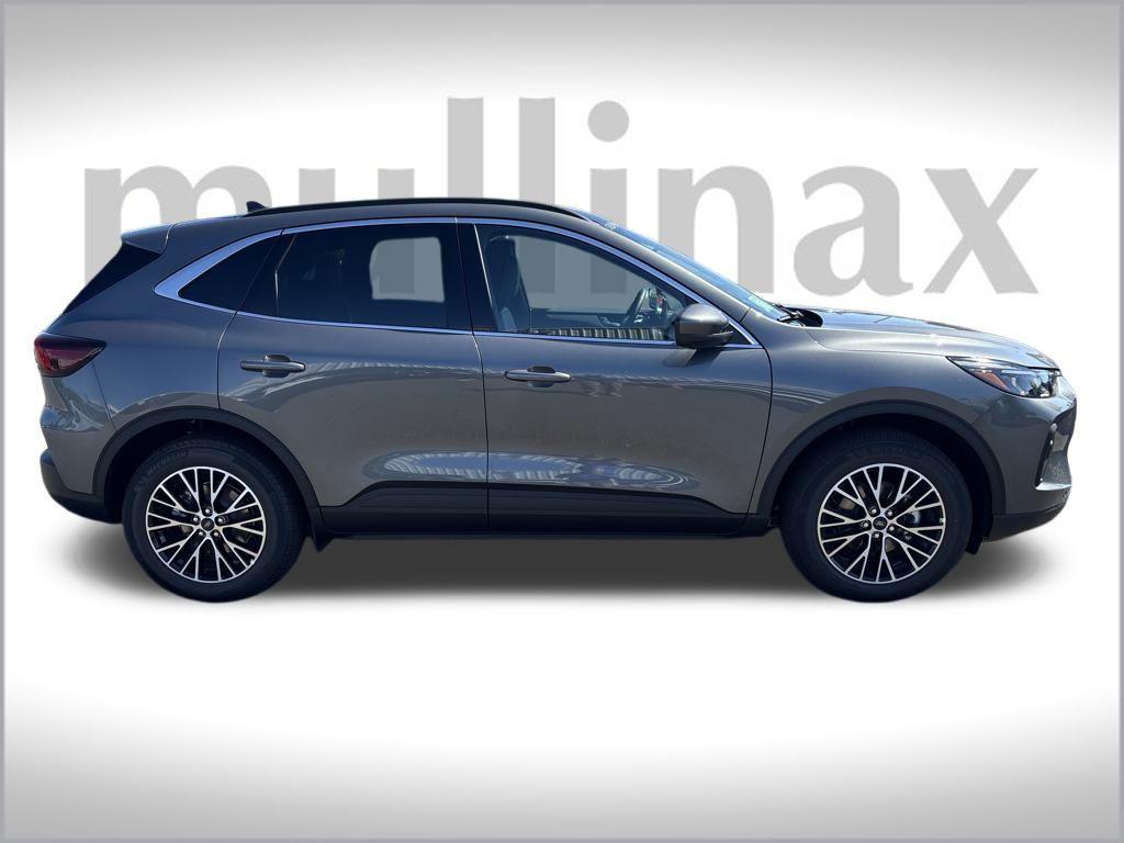 new 2025 Ford Escape PHEV car, priced at $37,192