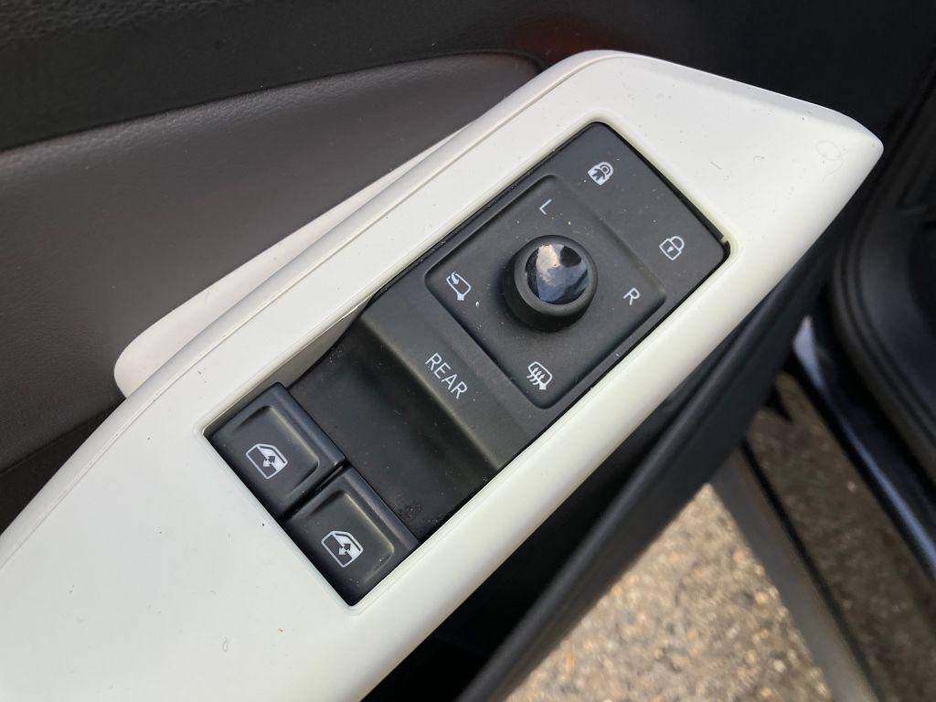 used 2021 Volkswagen ID.4 car, priced at $19,823