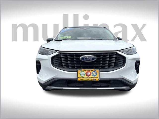 used 2025 Ford Escape car, priced at $29,053