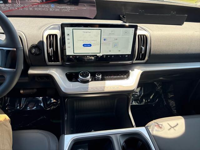 new 2025 Ford Expedition car, priced at $71,315