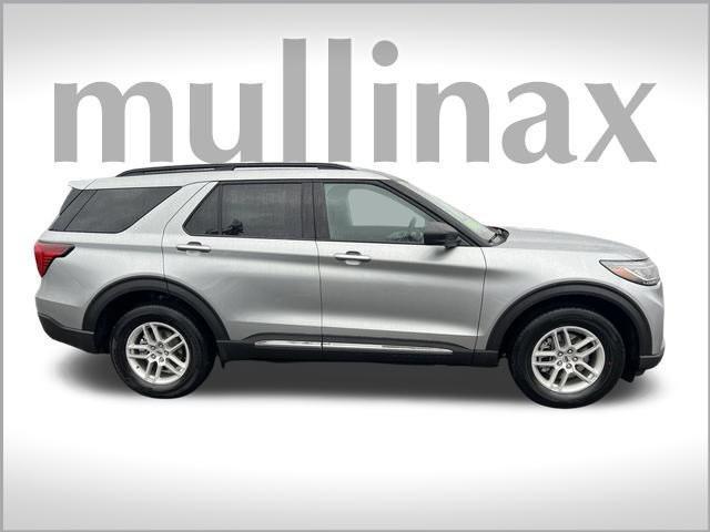 new 2025 Ford Explorer car, priced at $39,894