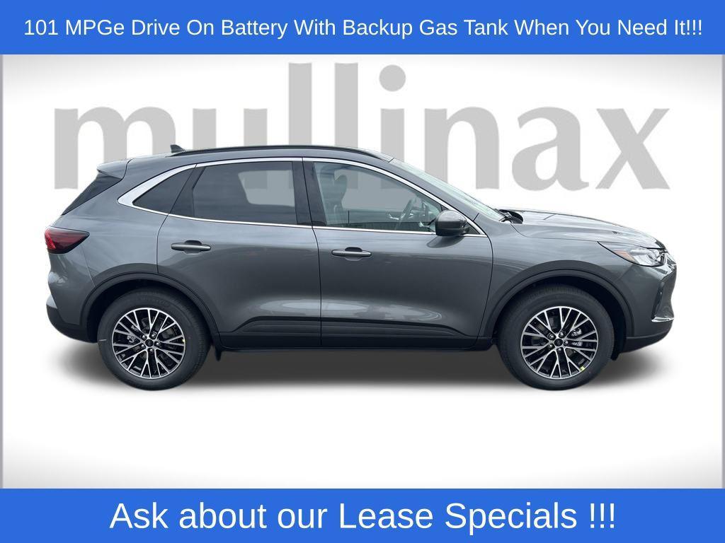 new 2025 Ford Escape PHEV car, priced at $31,933