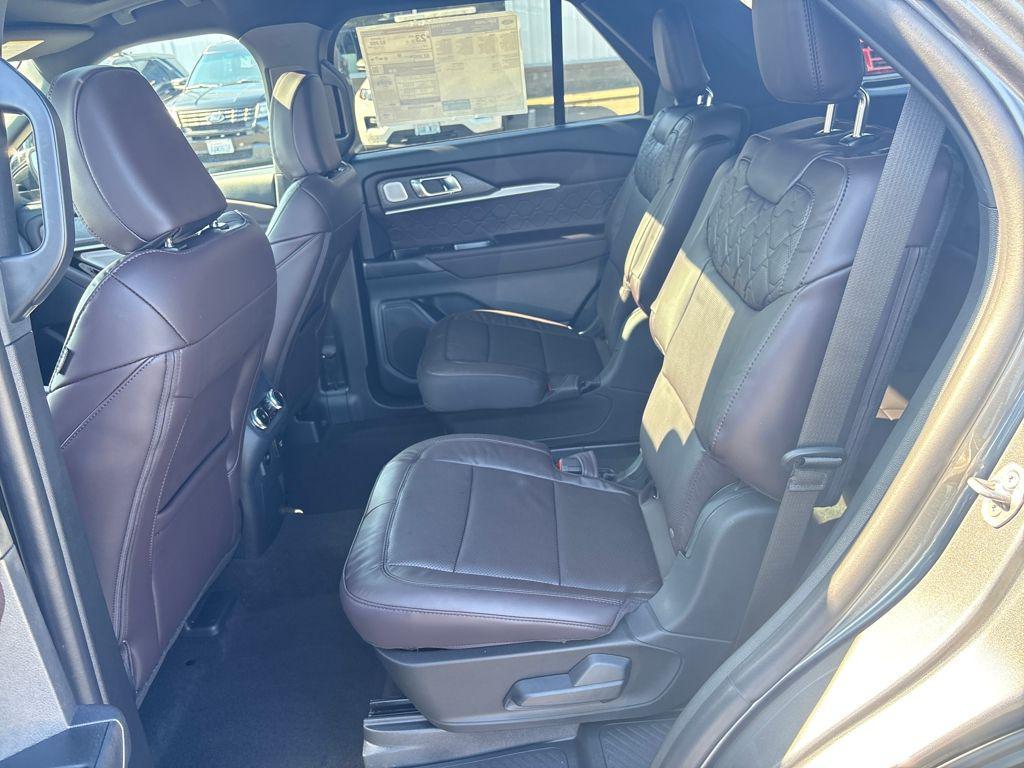 new 2025 Ford Explorer car, priced at $55,155