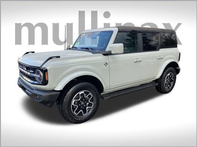 new 2024 Ford Bronco car, priced at $48,005