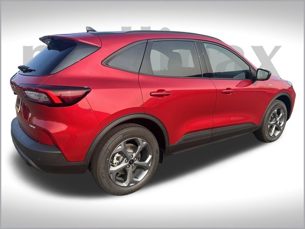 used 2025 Ford Escape car, priced at $28,983