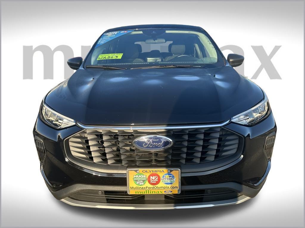 used 2025 Ford Escape car, priced at $24,823