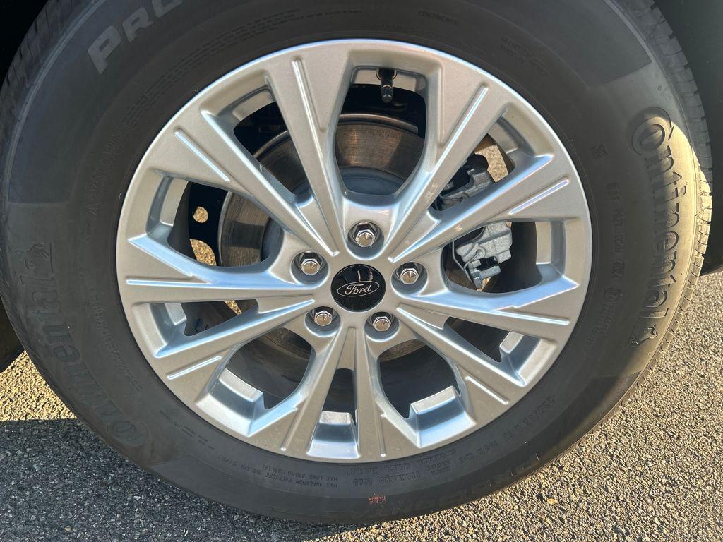 used 2025 Ford Escape car, priced at $24,823