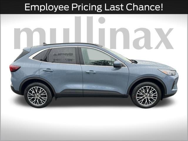 new 2025 Ford Escape PHEV car, priced at $37,440