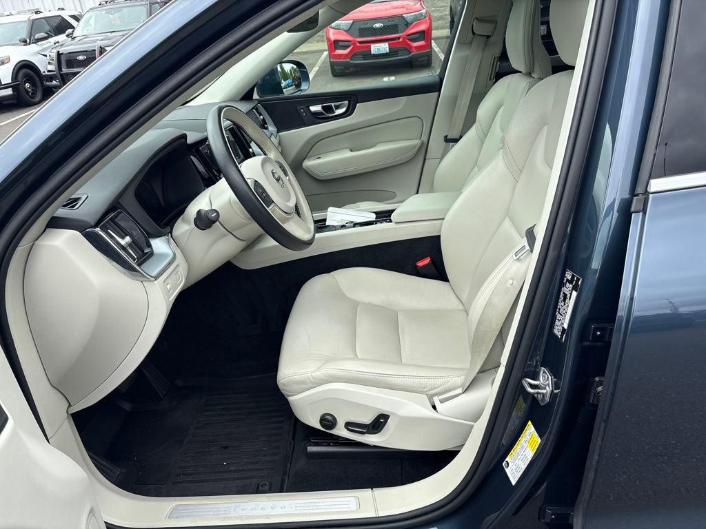 used 2020 Volvo XC60 car, priced at $23,473
