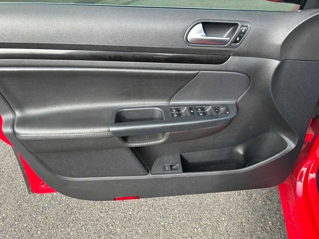 used 2013 Volkswagen Jetta SportWagen car, priced at $10,363