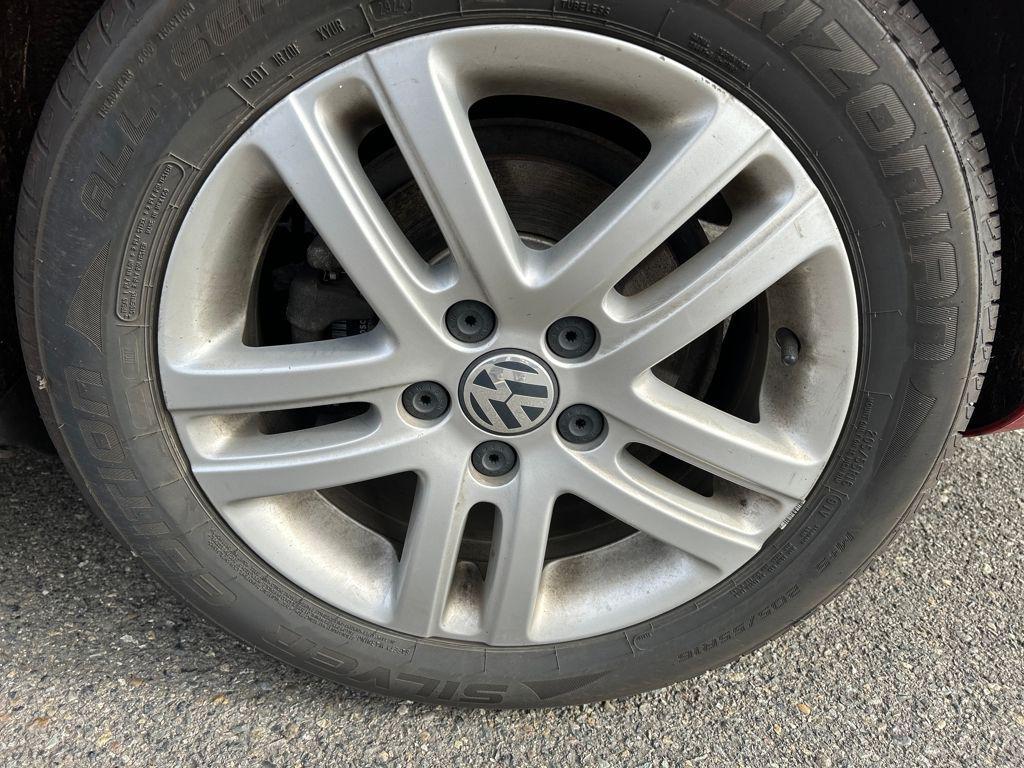 used 2013 Volkswagen Jetta SportWagen car, priced at $10,363