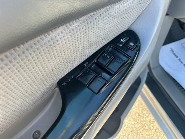 used 2005 Toyota Sienna car, priced at $5,343