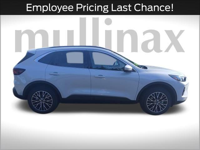 new 2025 Ford Escape PHEV car, priced at $37,940