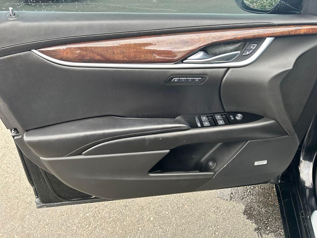 used 2013 Cadillac XTS car, priced at $7,383