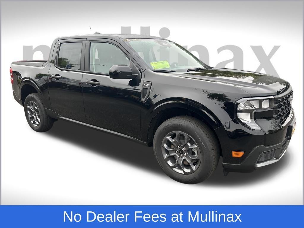 new 2025 Ford Maverick car, priced at $34,284