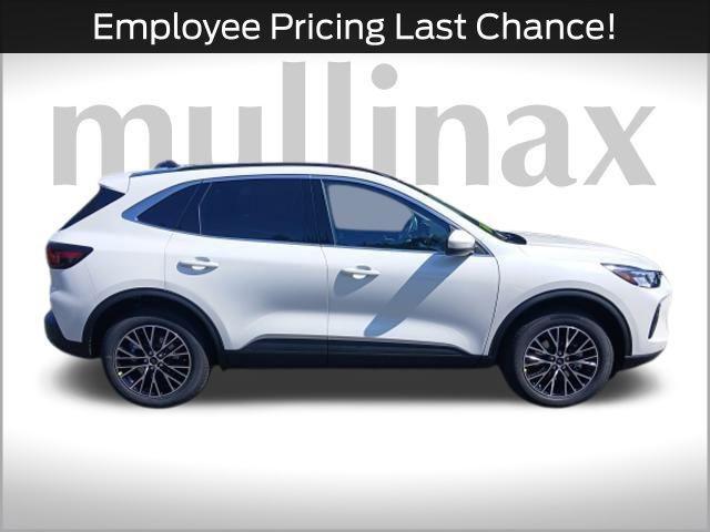 new 2025 Ford Escape PHEV car, priced at $34,766