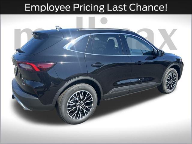new 2025 Ford Escape PHEV car, priced at $33,877