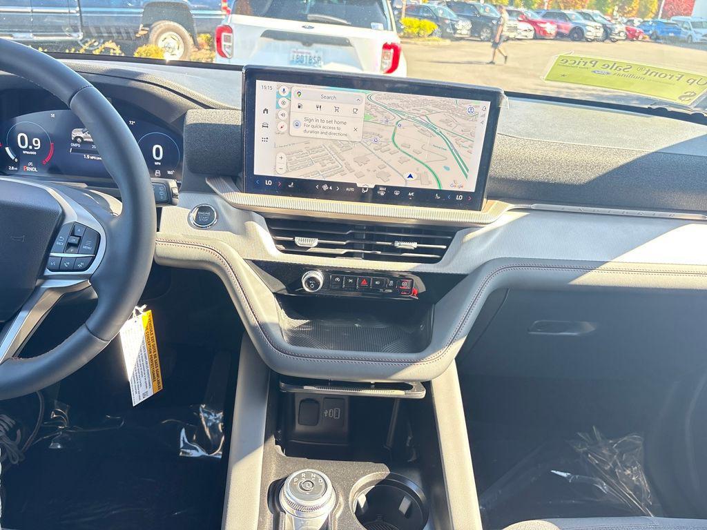 new 2025 Ford Explorer car, priced at $40,582