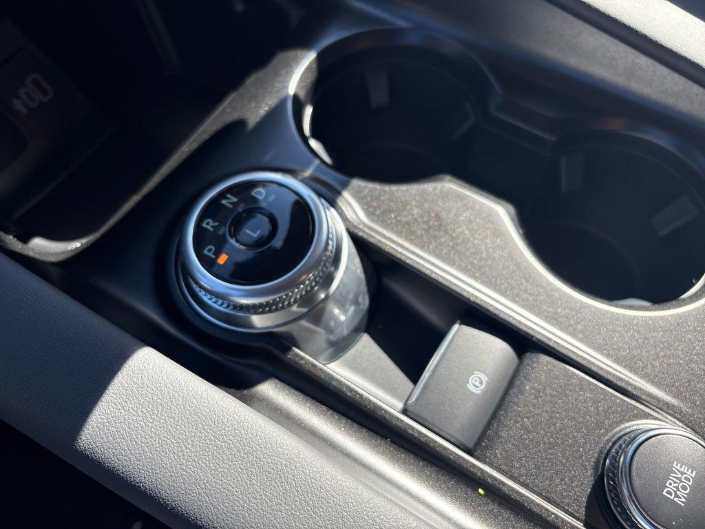 new 2025 Ford Explorer car, priced at $40,582