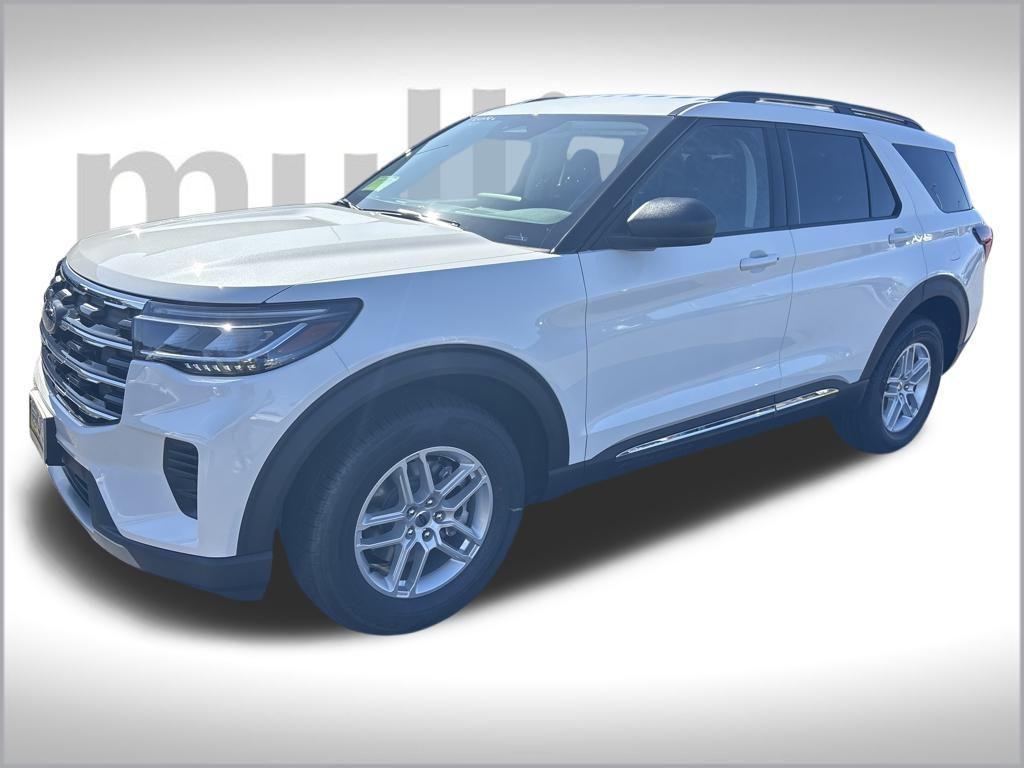new 2025 Ford Explorer car, priced at $40,582