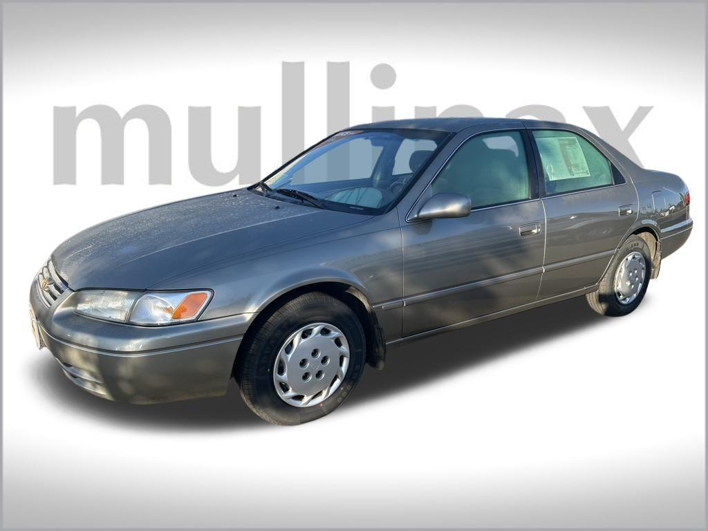 used 1998 Toyota Camry car, priced at $4,163