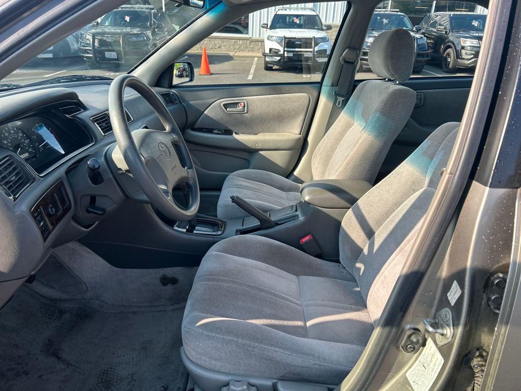 used 1998 Toyota Camry car, priced at $4,623