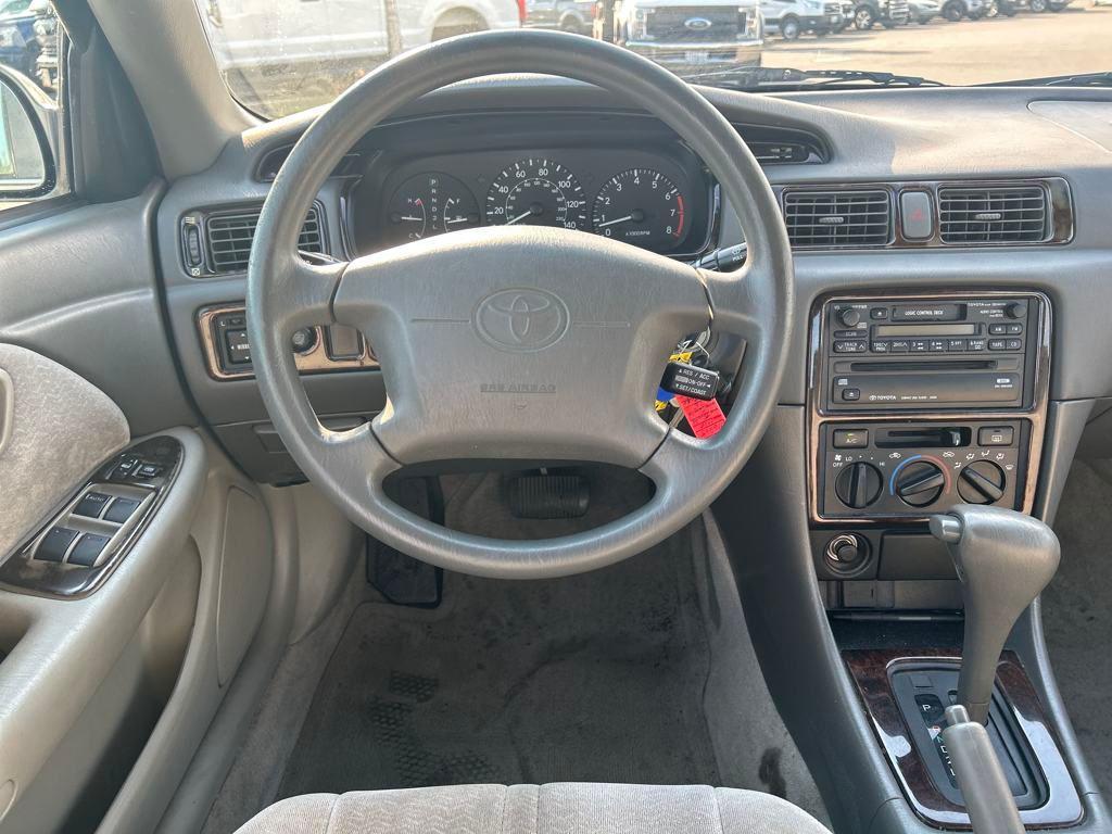 used 1998 Toyota Camry car, priced at $4,623