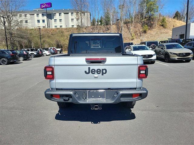 new 2024 Jeep Gladiator car, priced at $48,216