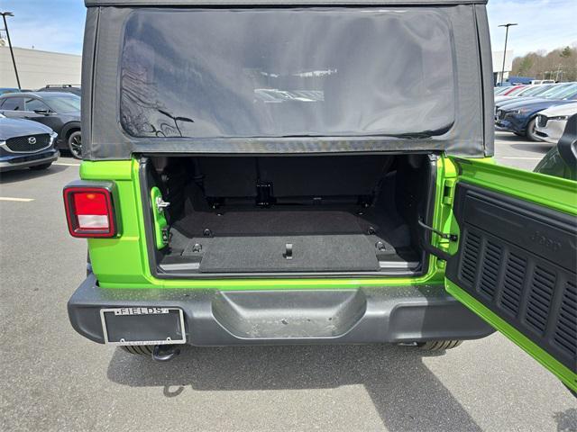 new 2025 Jeep Wrangler car, priced at $40,764
