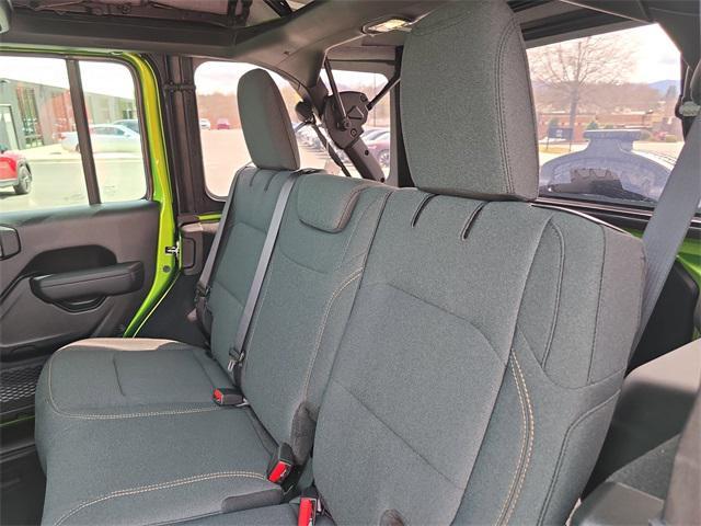 new 2025 Jeep Wrangler car, priced at $40,764