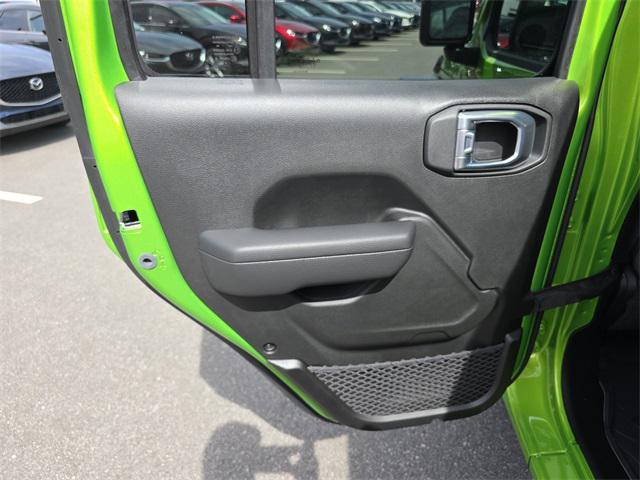 new 2025 Jeep Wrangler car, priced at $40,764